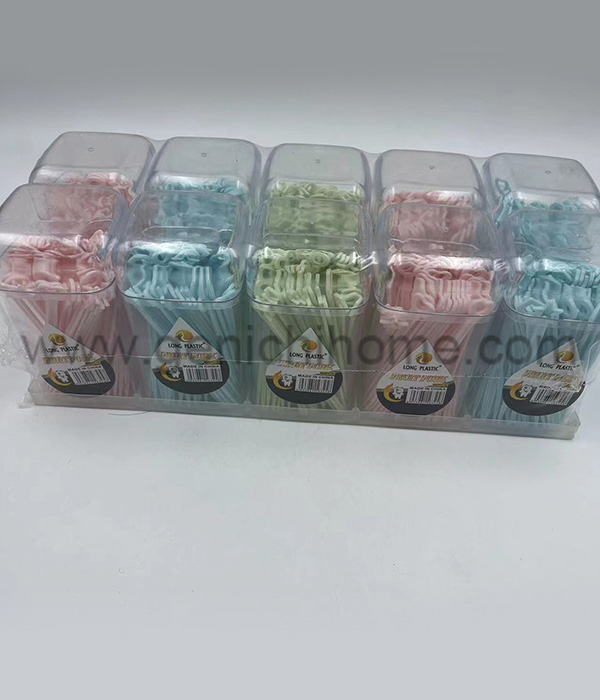 Farebné plastové ovocné špajle